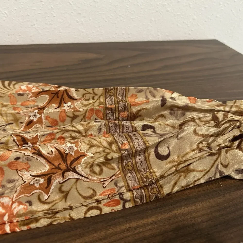 Metropolitan Museum of Art William Morris 100% Silk Scarf Italy 16